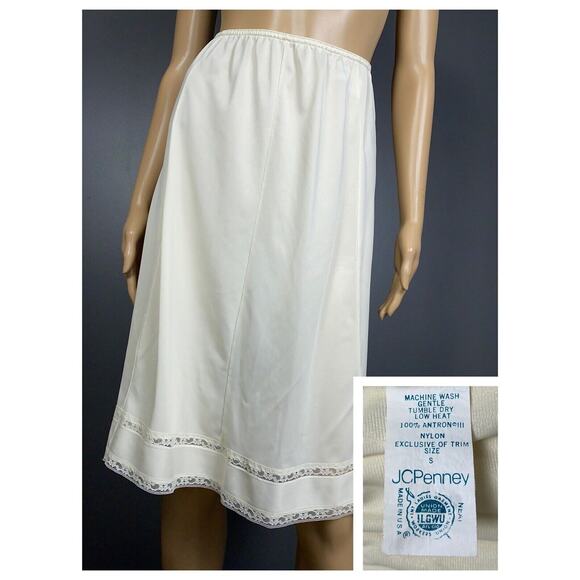 Vintage JCPenney Size Small Half Slip Nylon A-Line Cream Semi-Sheer ILGWU Union - Picture 1 of 8